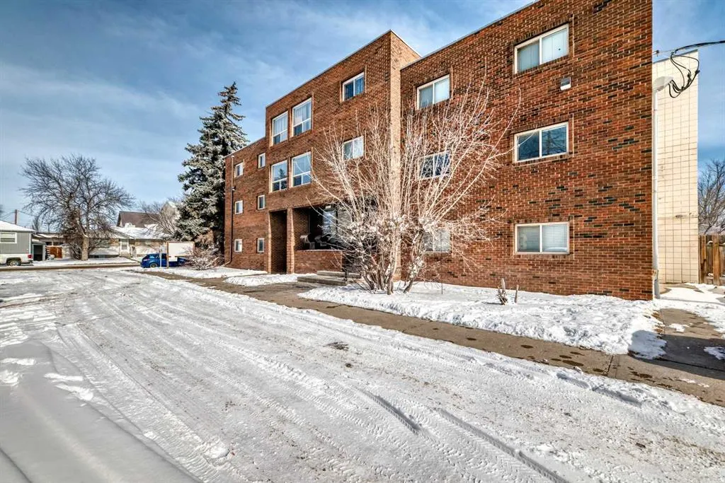 319 2 Avenue #402