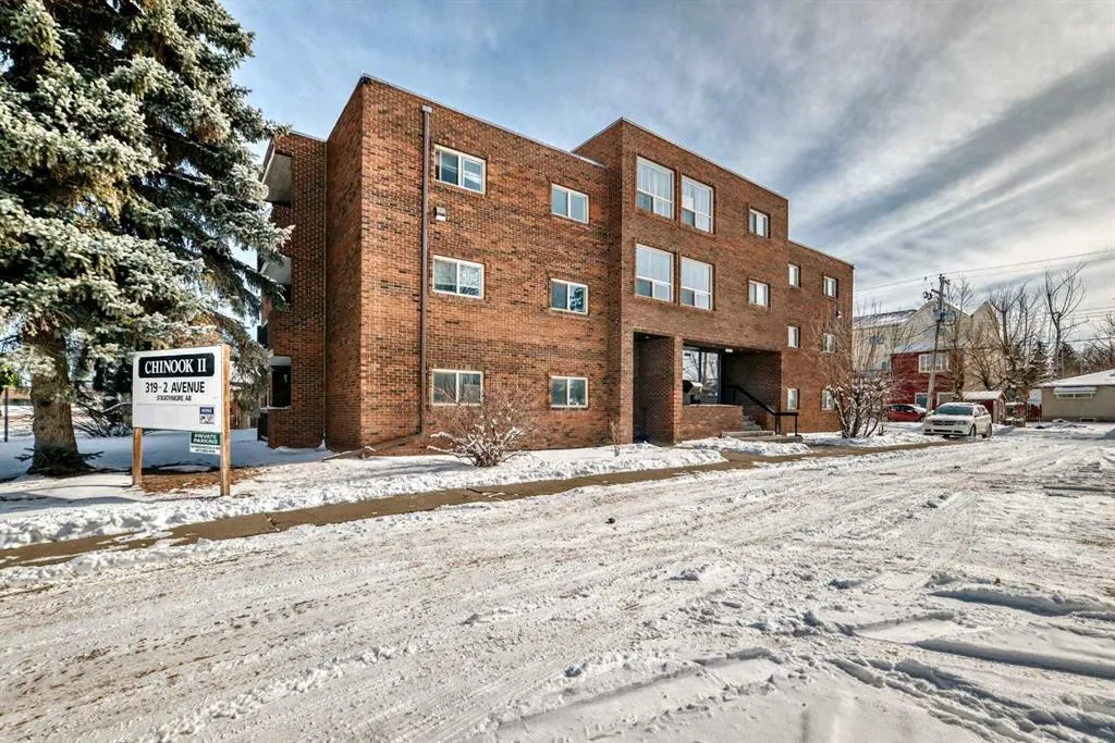 319 2 Avenue #402
