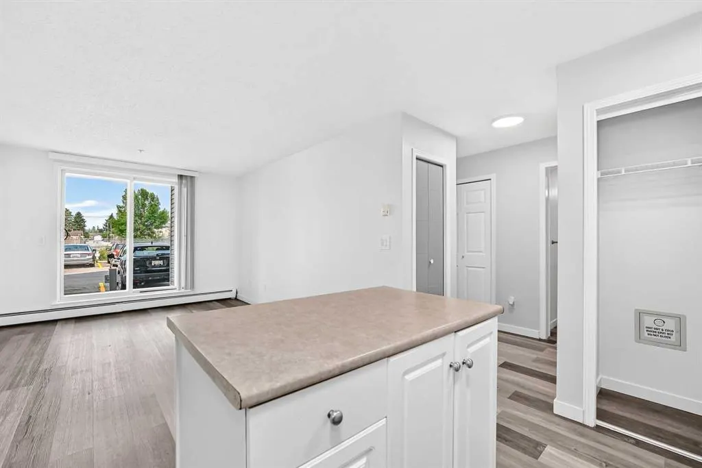 1717 60 Street SE #109