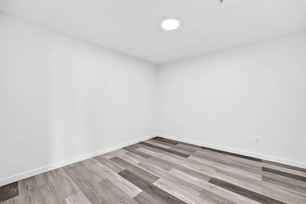 1717 60 Street SE #109