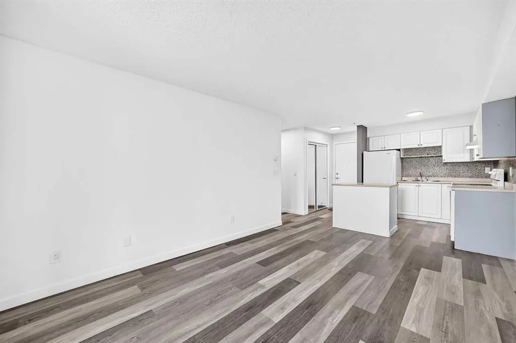 1717 60 Street SE #109