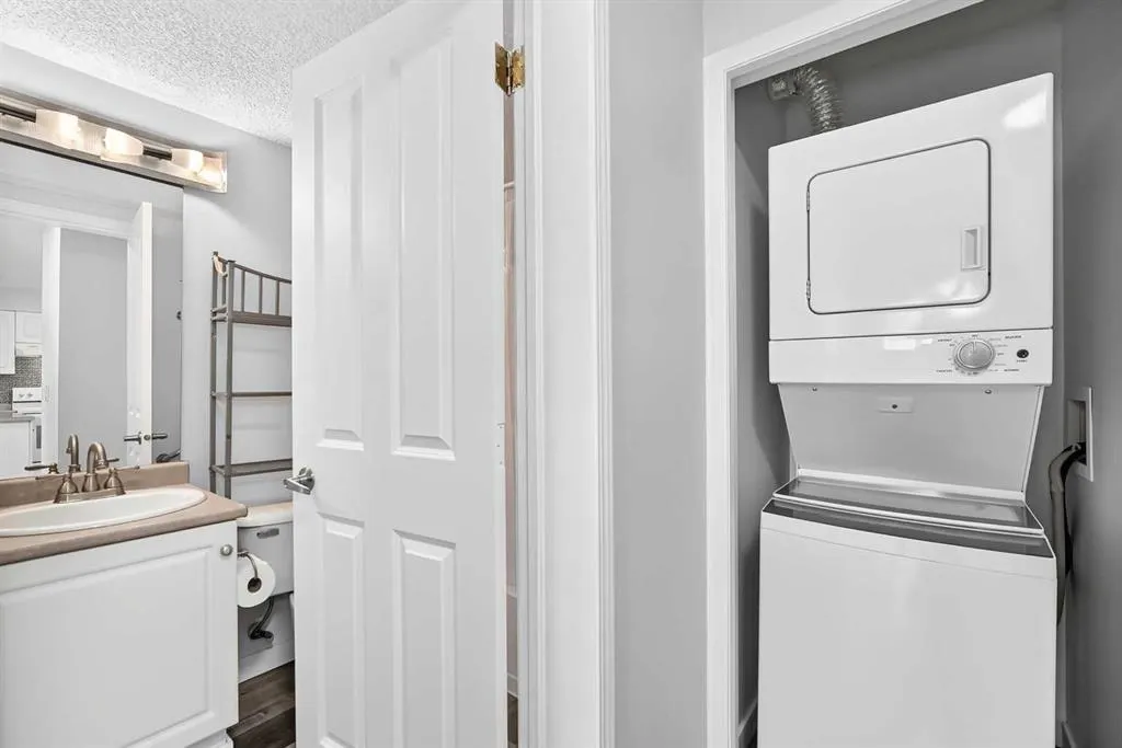 1717 60 Street SE #109