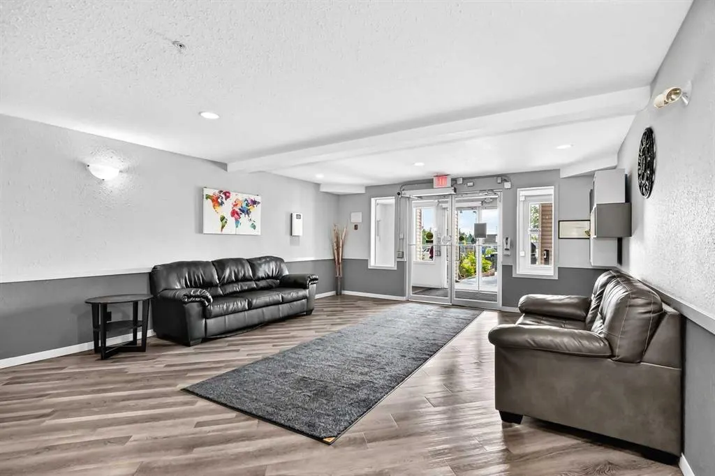 1717 60 Street SE #109