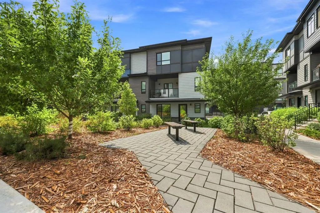 42 Cranbrook Gardens SE #1307
