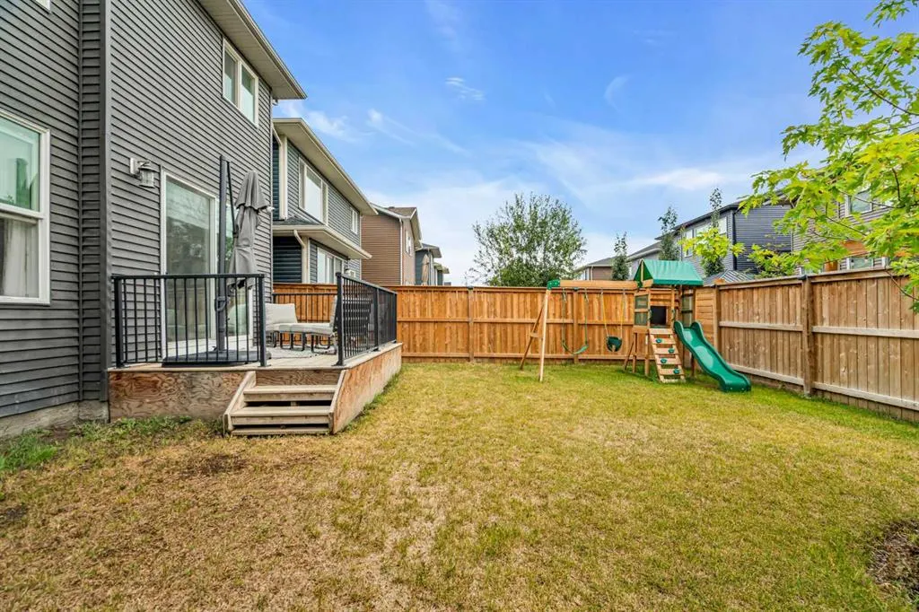 49 Creekside Avenue SW