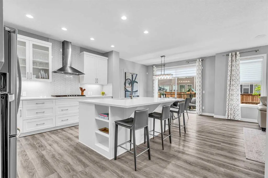 49 Creekside Avenue SW