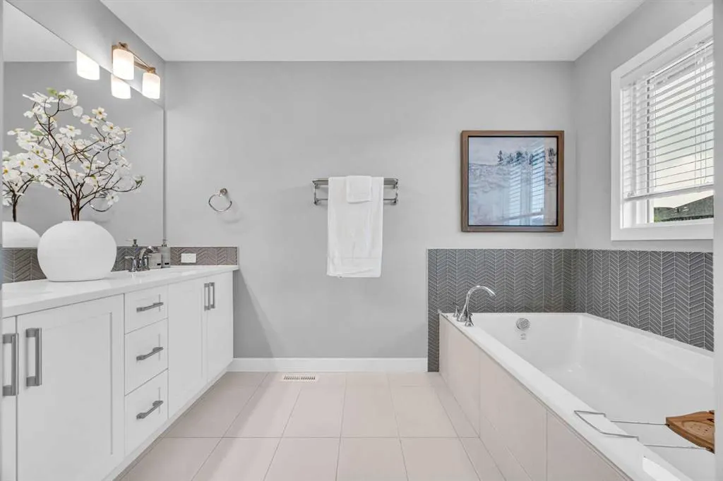 49 Creekside Avenue SW