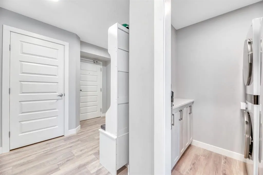 404 1 Avenue SE #407
