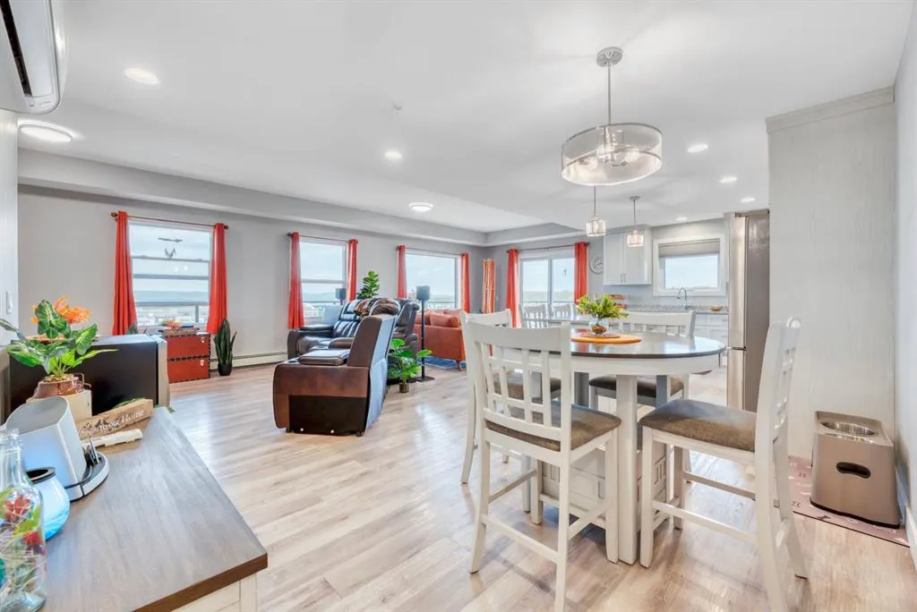 404 1 Avenue SE #407