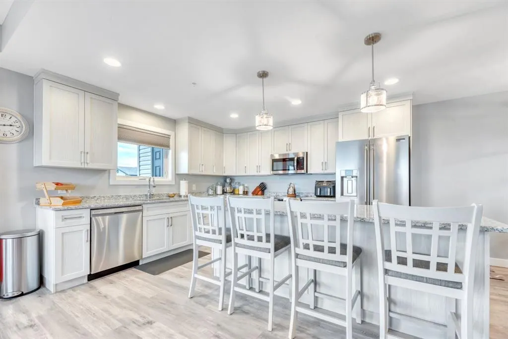 404 1 Avenue SE #407