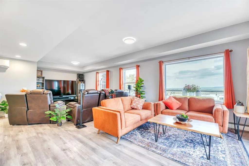 404 1 Avenue SE #407