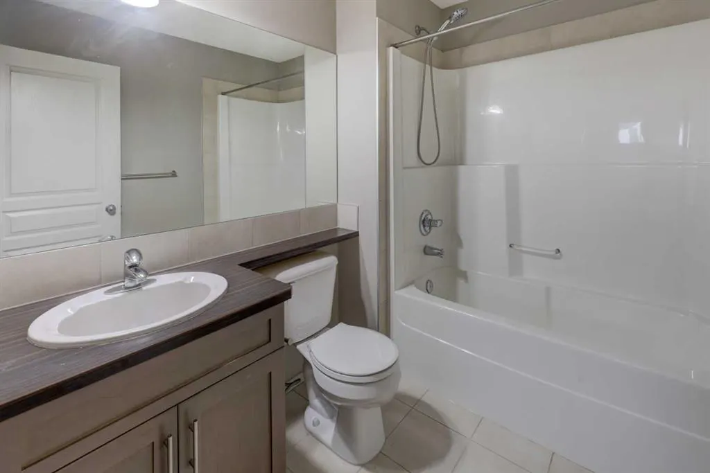 36 Copperstone Court SE