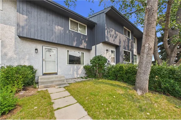 800 Bowcroft Place