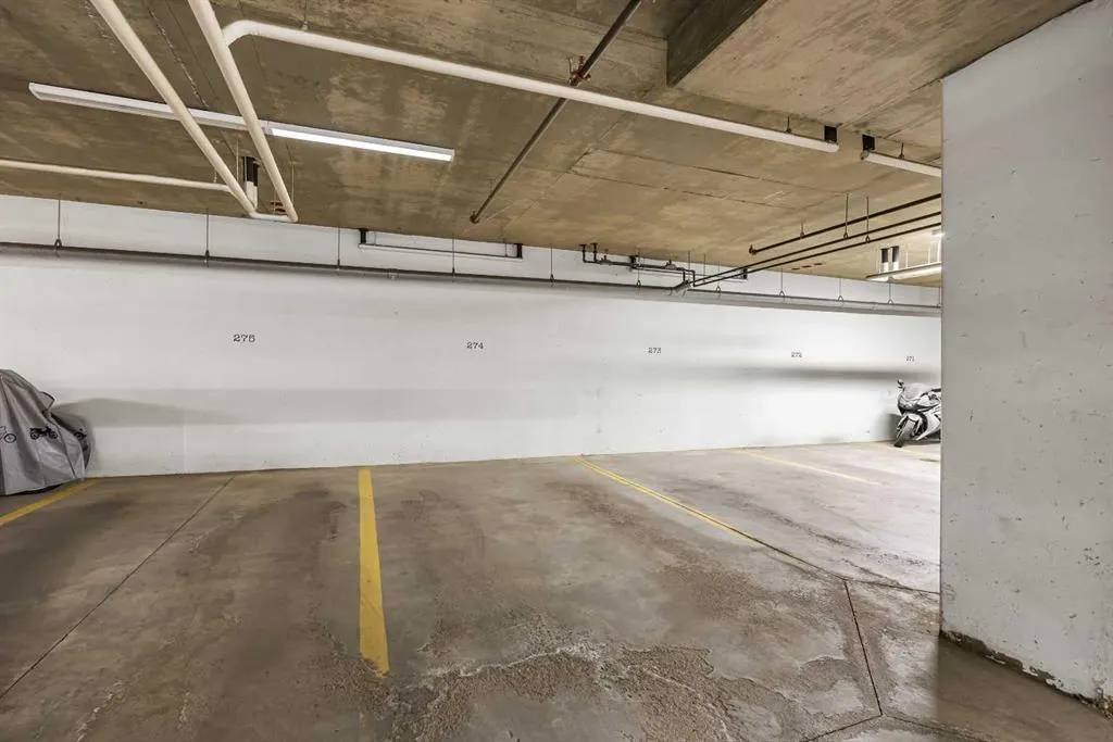 2300 Evanston Square NW #212