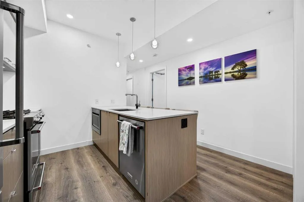 3450 19 Street SW #207