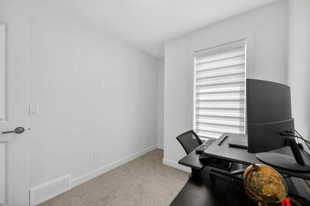 550 Seton Circle SE #606