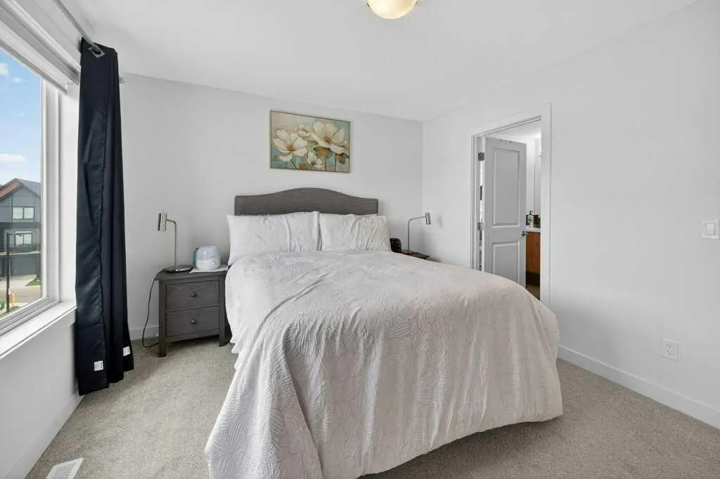 550 Seton Circle SE #606