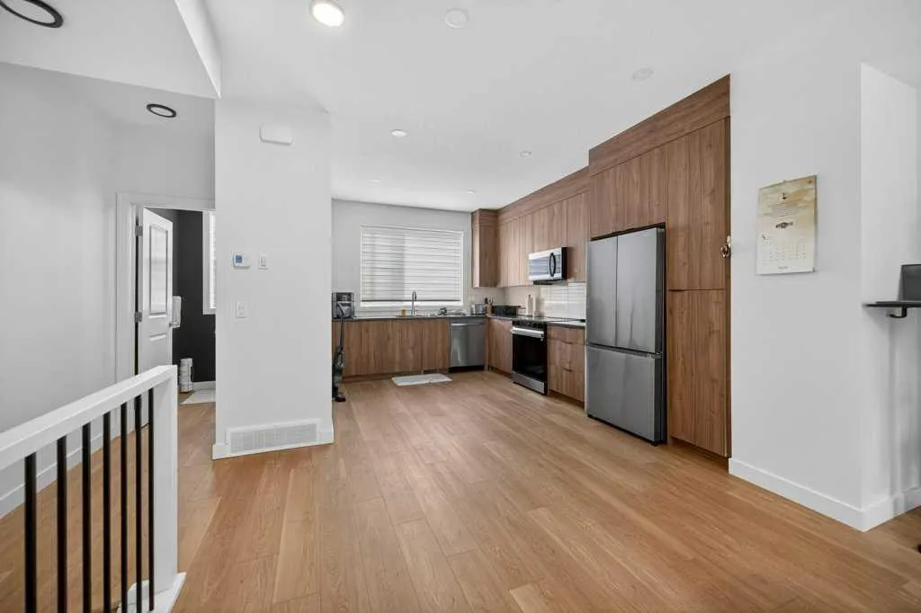 550 Seton Circle SE #606