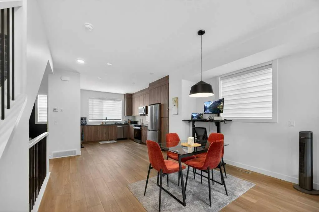 550 Seton Circle SE #606