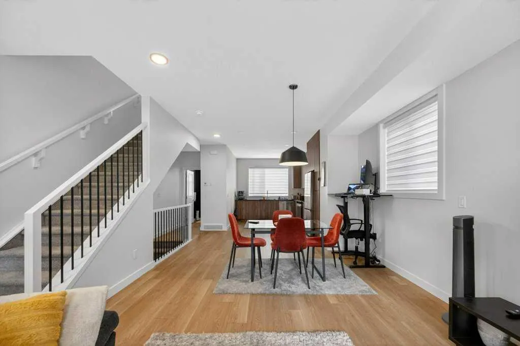 550 Seton Circle SE #606