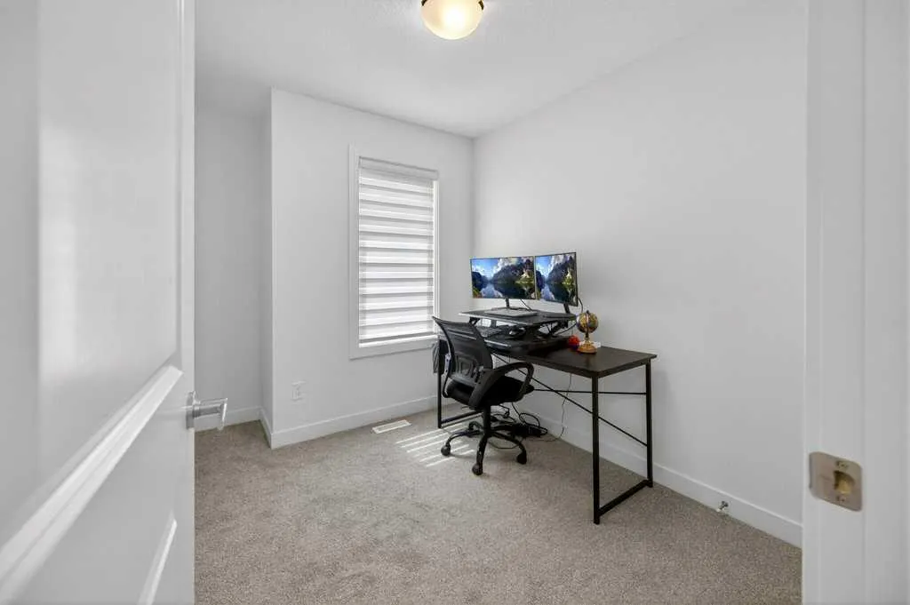 550 Seton Circle SE #606