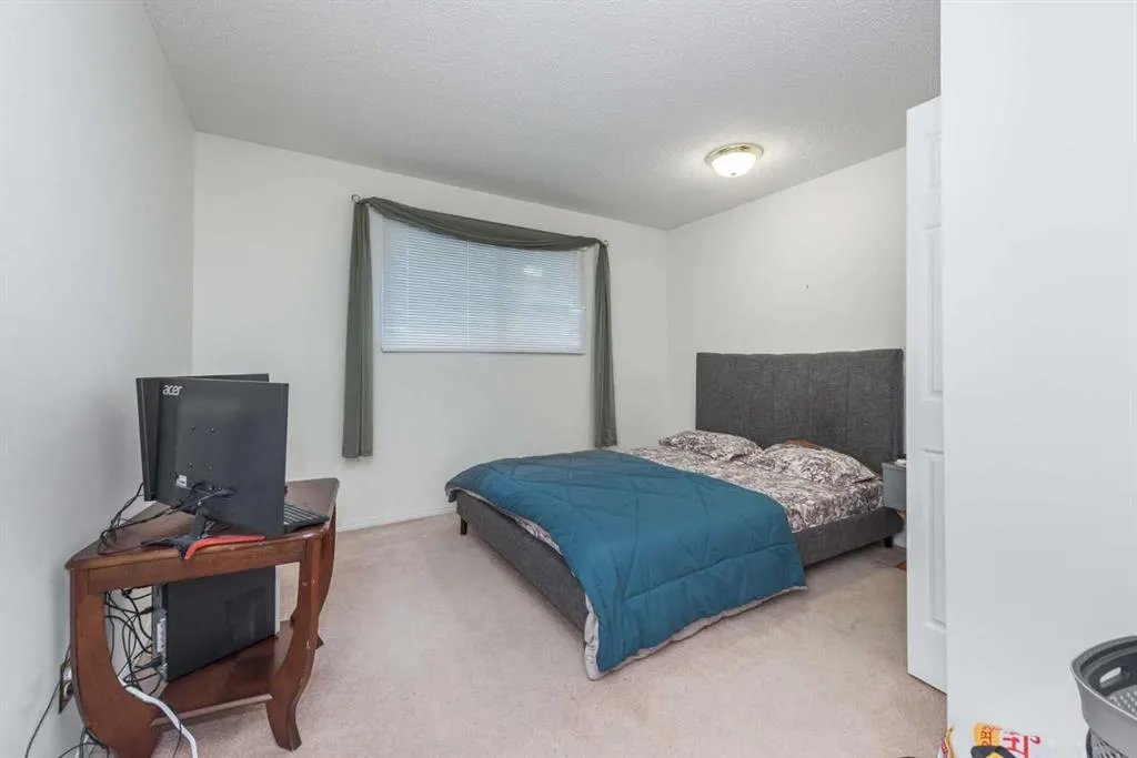 233239 Glenmore View Road