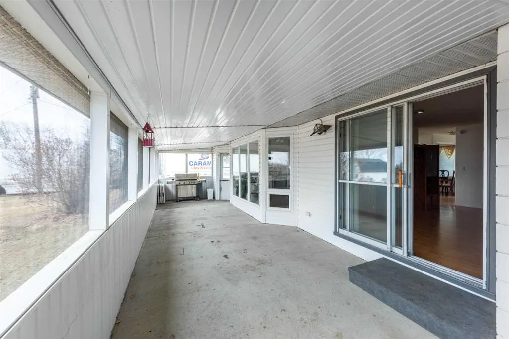 233239 Glenmore View Road