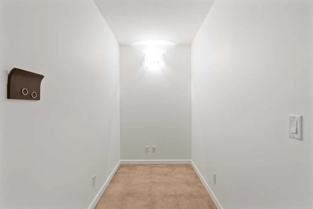 1410 1 Street SE #309