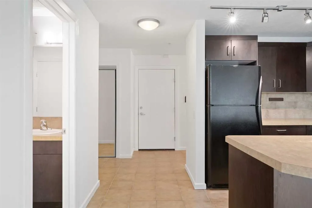 1410 1 Street SE #309