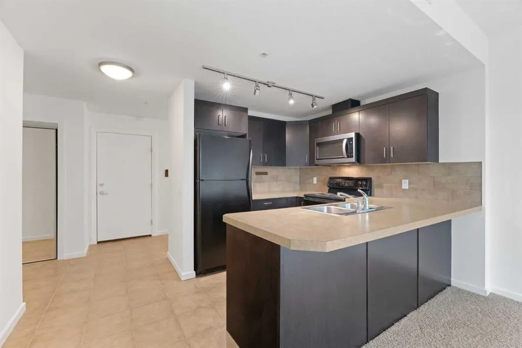 1410 1 Street SE #309