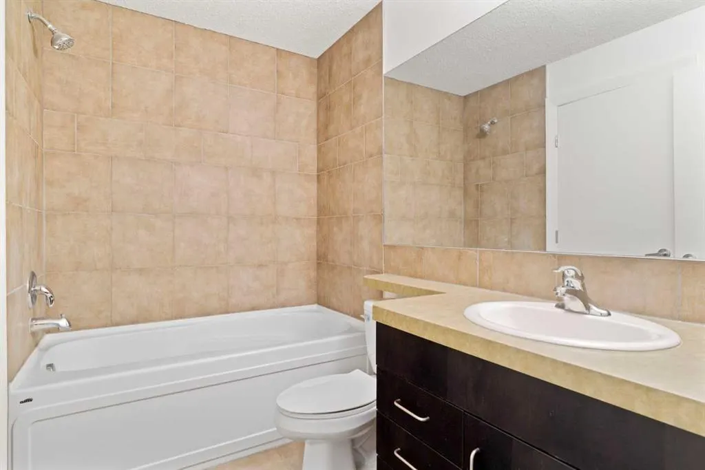 1410 1 Street SE #309