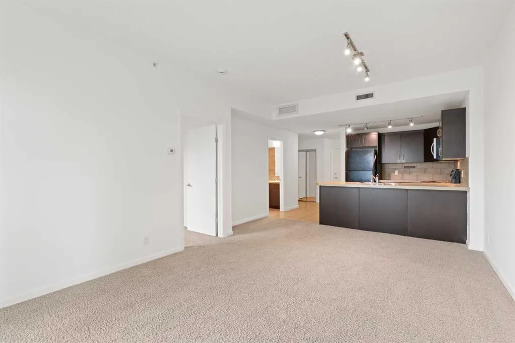 1410 1 Street SE #309