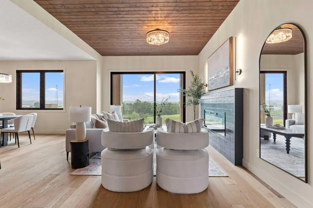 4 Westmount Point