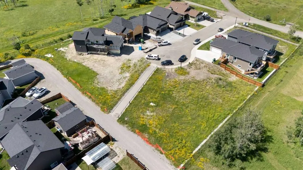 12 Country Meadows Cove