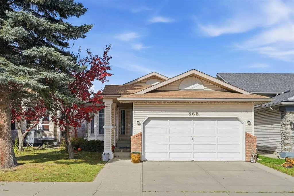 866 Applewood Drive SE
