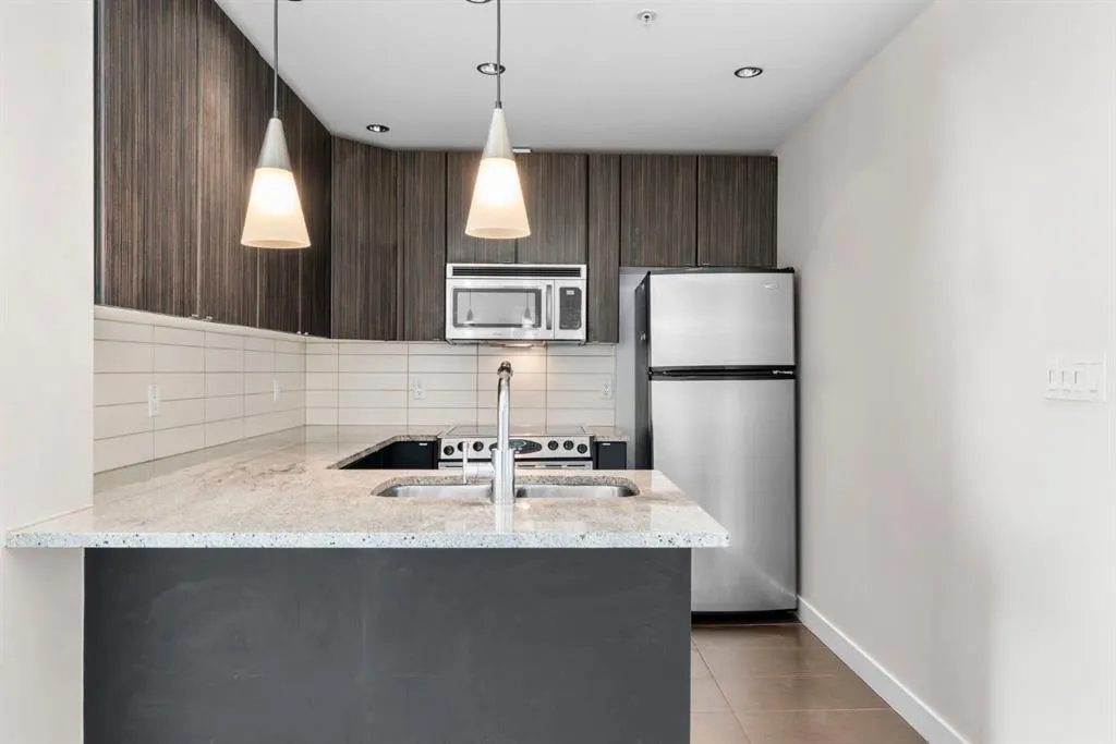 788 12 Avenue SW #1102