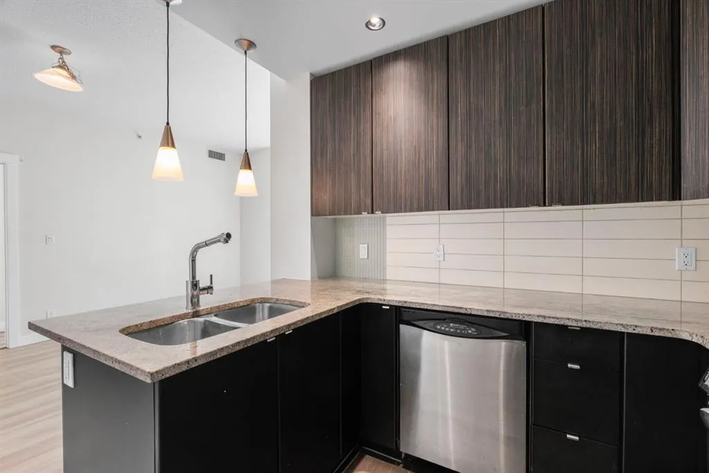 788 12 Avenue SW #1102