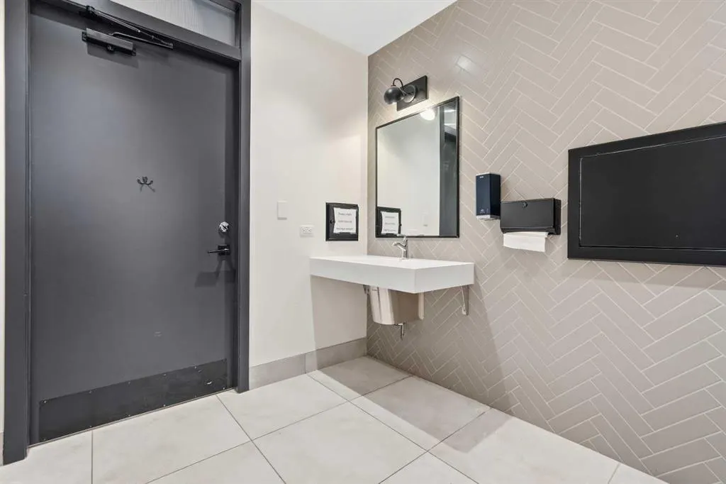 1800 194 Avenue SE #2250