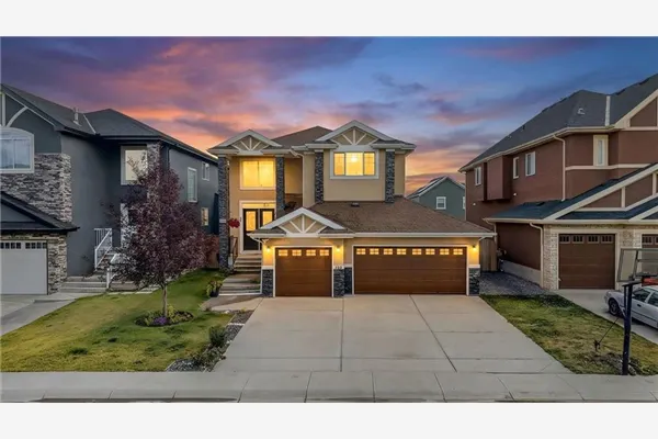 160 Kinniburgh Circle