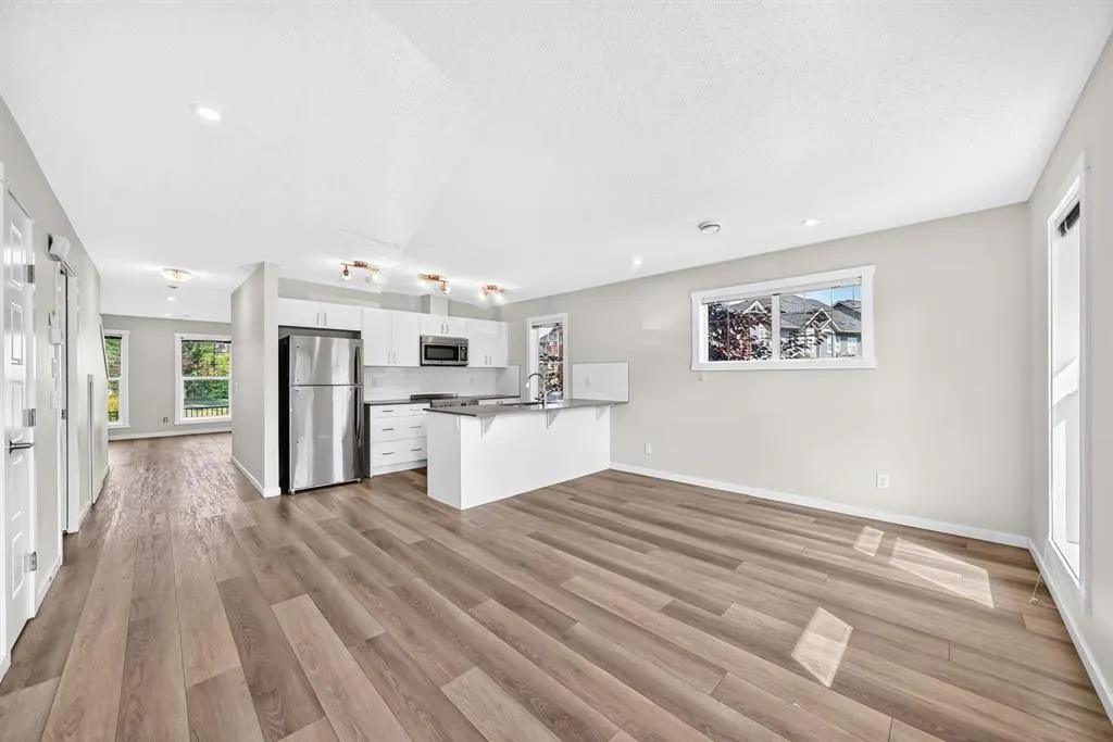 428 Cranbrook Square SE