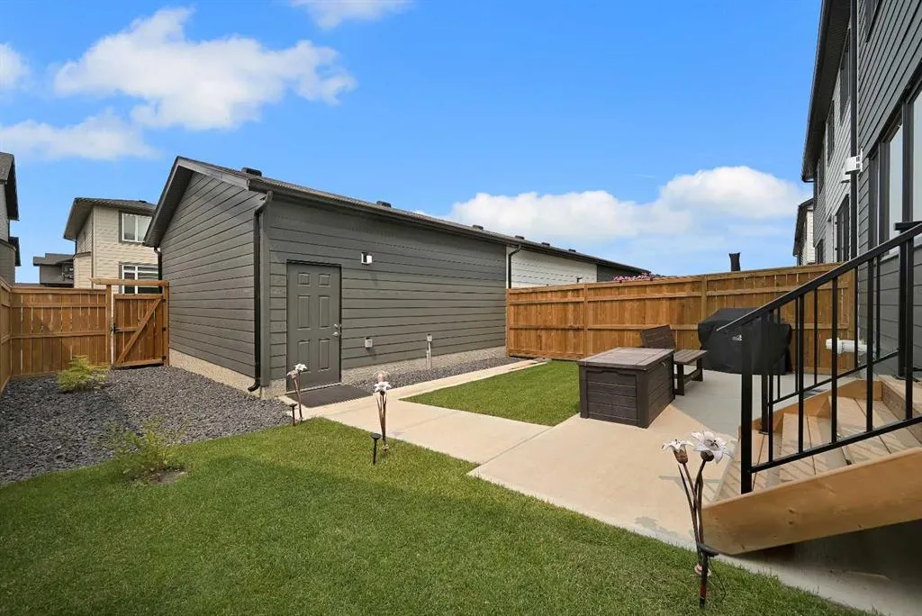 858 Harmony Parade