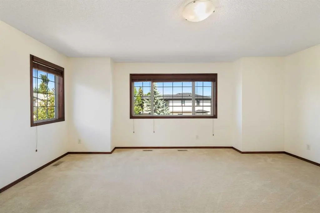 57 Everoak Circle SW