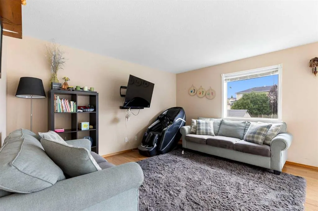 25 Hillview Road
