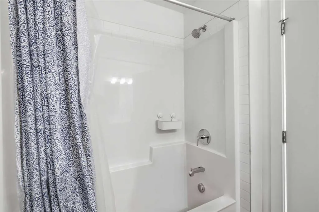 335 Creekside Boulevard SW #602