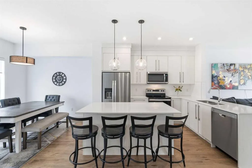 335 Creekside Boulevard SW #602