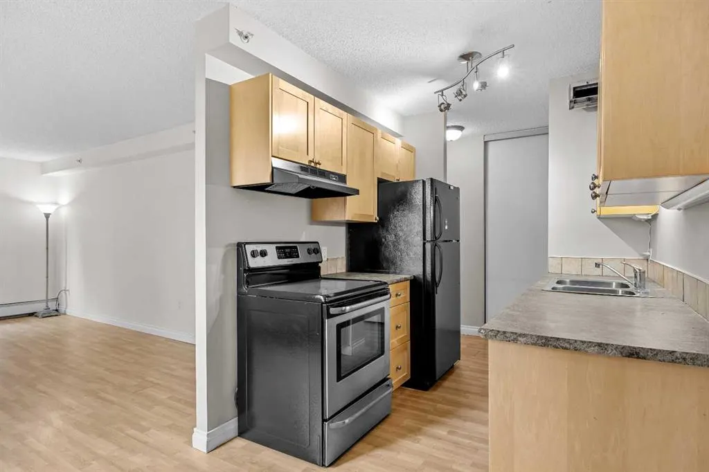 1240 12 Avenue SW #301