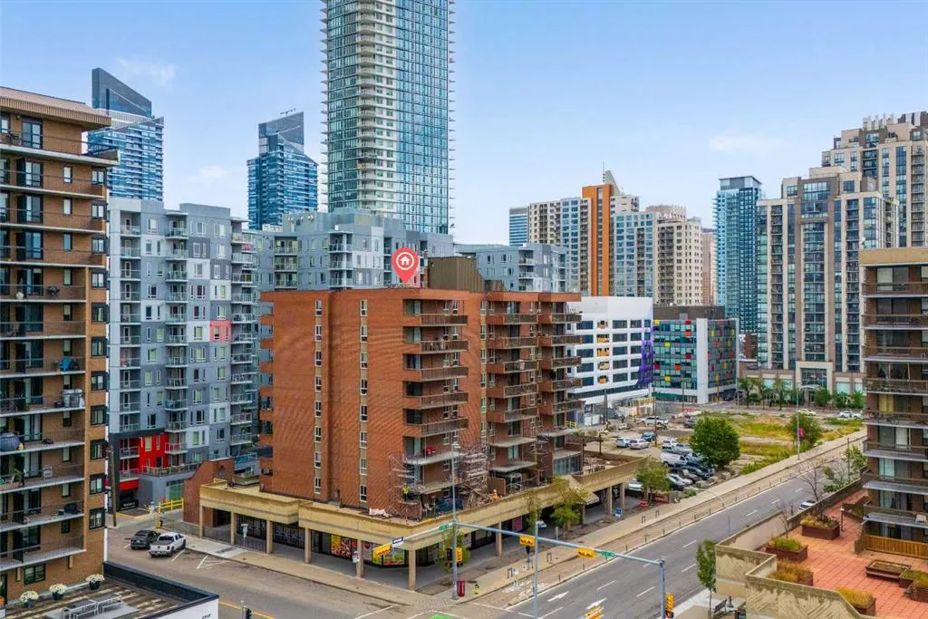 1240 12 Avenue SW #301