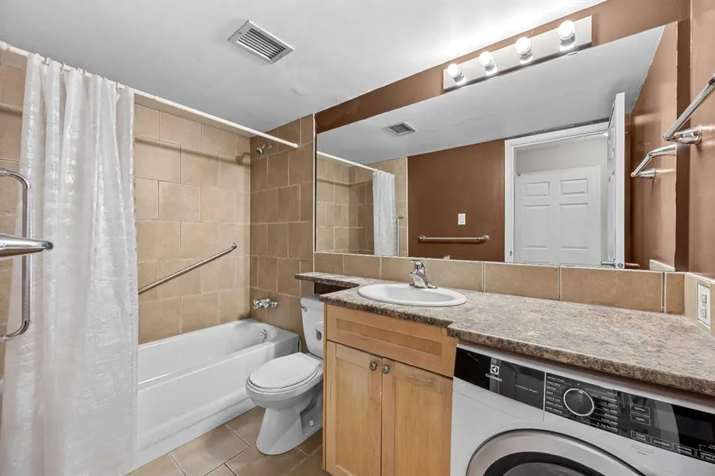 1240 12 Avenue SW #301