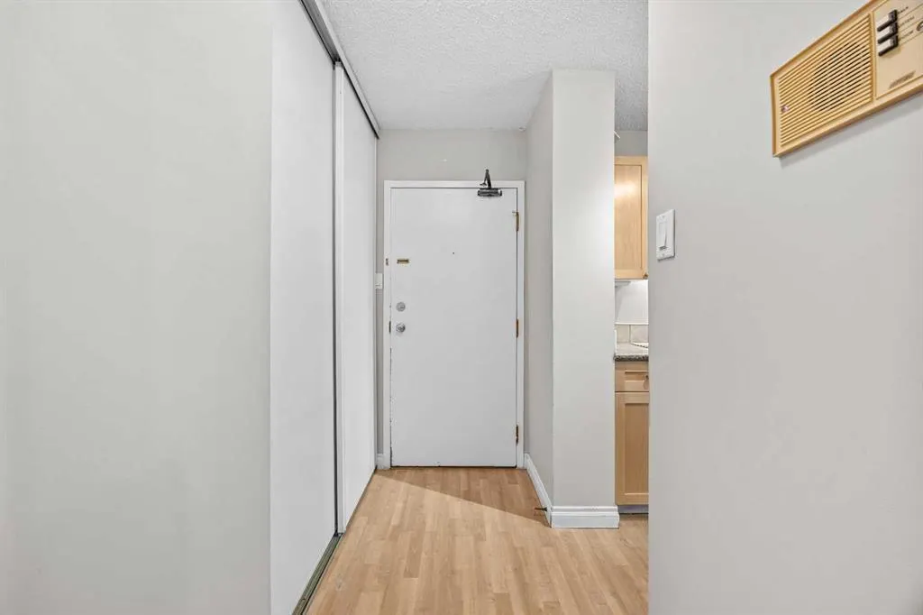 1240 12 Avenue SW #301