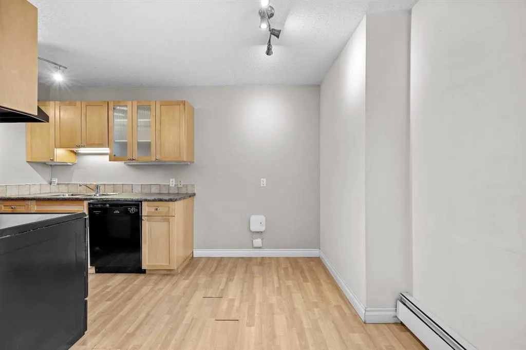 1240 12 Avenue SW #301